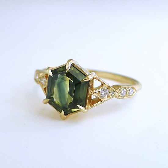 Casia Vestra with 1.98ct Green Sapphire